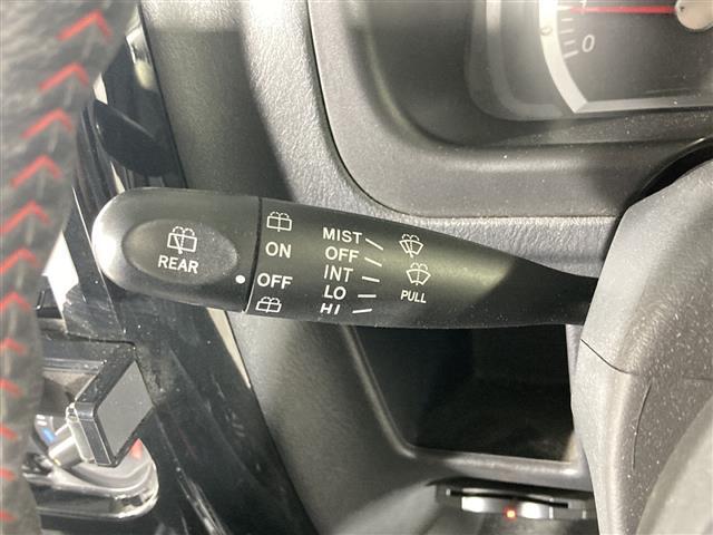 【運転席操作部】『運転席周辺の装備』の画像になります。快適なドライブを楽しむための機能が装備されています！運転席から触れるので使いやすいです！