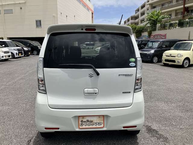 中古車販売　オーシャンデザイン　うるまシティプラザ店　住所：〒904-2244　沖縄県うるま市江洲507
