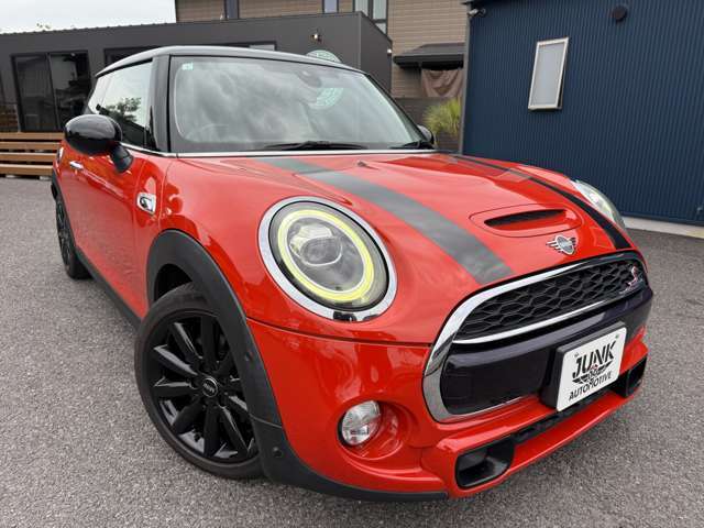 納車前・外装磨き・内装クリーニング致します！安心！中古車保証プランもありますので安心して中古車お乗りいただけます！