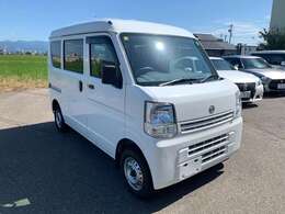 店頭にて展示中ですので、是非、ご来店・お問い合わせ下さい。スタッフ一同お待ちしております。