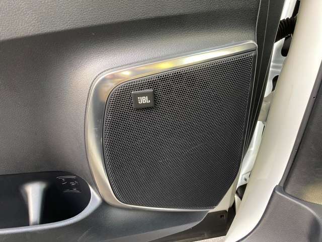 JBLサウンド！優れた音質でドライブをお楽しみ頂けます♪