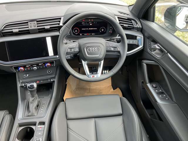 遠方登録・納車お任せ下さい。お近くのアウディ正規ディーラーにてメンテナンス・保証を受ける事ができます。ご契約・納車までの流れもご案内いたします。