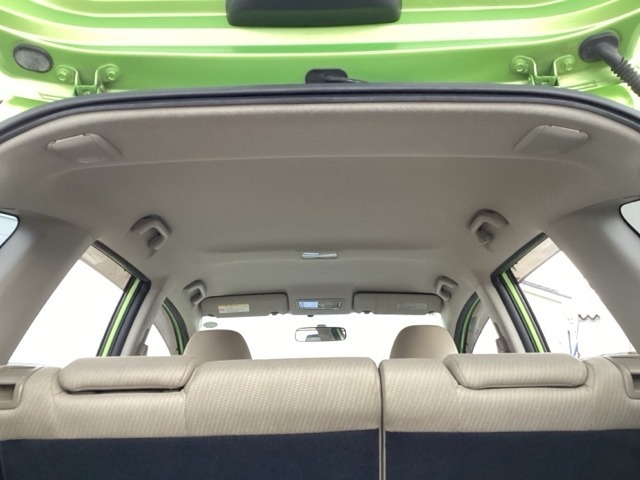 保証期間を1年又は4年間延長することができる「ホッと保証プラス」がございます。しかも距離無制限、購入時しか入れない保証延長プランです。詳細はスタッフにご確認ください。※対象外車両もあります