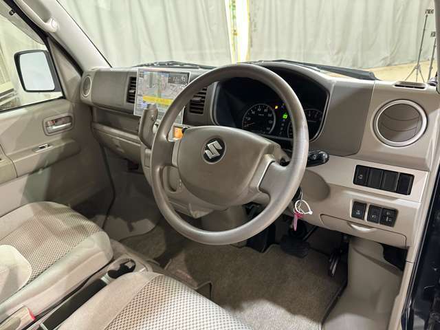 当店のこだわりはズバリ「価格」です。車両仕入れにとことんこだわり、良質な車両を安く取り揃えております。