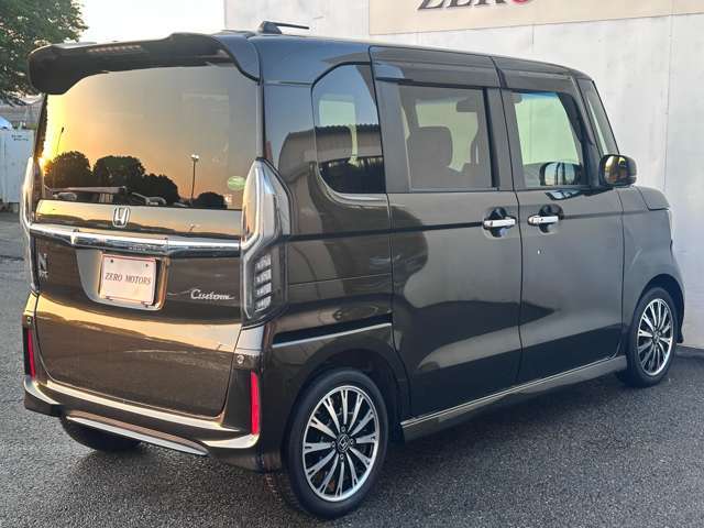 【250台展示台数】各メーカーでの見比べ・同車種での見比べなどなど見比べながら車を選んでみませんか？当店なら可能です！ぜひ見て比べて納得の一台を探します！お車探しの際はお気軽にご相談ください！！