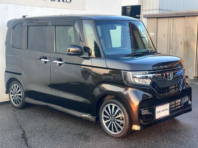 【各メーカーのお車を展示】トヨタ・ダイハツ・スズキ・ホンダ・スバル・マツダ・日産・国内各メーカーを展示しています。安い軽・燃費の良い車・荷室が広い車・広い軽・悪路に強い軽・などなど展示中です。