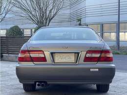 新車時から全ての車検整備記録簿が完備です。入庫後にテスト走行も済み。機関系も良好です。ここからさらに専門店ならではの目線でご納車までに仕上げます。