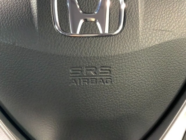 豊富に在庫を取り揃えています。 軽自動車からミニバン、セダン、SUV、話題のハイブリッド車などなど続々入荷中です！
