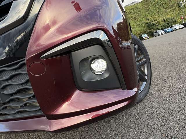 「フォグランプ」　霧の中ではヘッドライトではなく、コチラを使いましょう♪