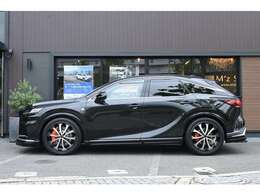 ■5年10万kmの新車保証付き■新車販売だからディーラー販売店で購入する場合と同じく5年10万kmのメーカー保証付！もちろんお近くのディーラー様で無 償保証修理やアフーサービスも受けれます。