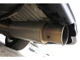 トラストマフラー