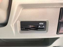 FXリミテッドII　スマートキー　電動格納ミラー　ベンチシート　CVT　盗難防止システム　ABS　CD　アルミホイール　衝突安全ボディ　エアコン　パワーステアリング　パワーウィンドウ