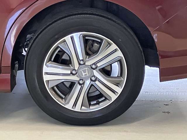 かっこいいデザインのホンダ純正アルミホイール！