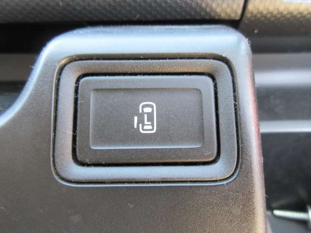 高価下取、買取も行なっております。またご不用のお車の引取り、廃車手続も承ります。