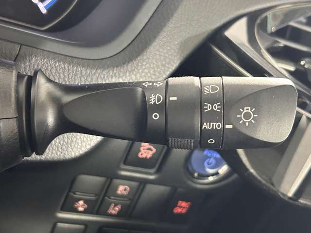 【運転席操作部】快適なドライブを楽しむための機能が装備されています！運転席から触れるので、使いやすいです！除菌プランいれていただくと、さらに清潔で安心していただけます！