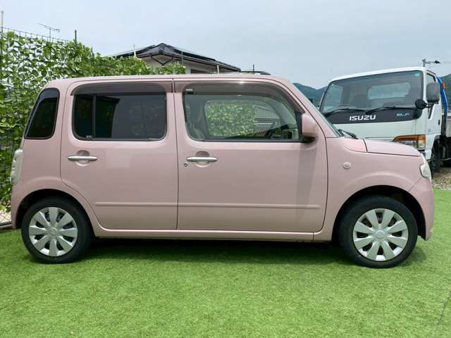 当社ではご納車前に撥水コートを実施致しております！ボディを磨き、撥水コーティングまでするので
