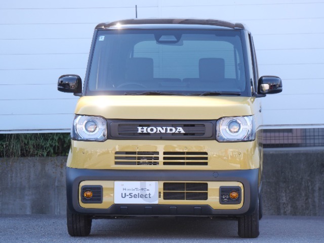 ホンダUセレクト-プレミアム-の商品になります。品質に自信があるので走行距離無制限の2年間無料保証が付いています。もしもドライブ先でトラブルがあっても、全国のHonda Carsで対応するので安心です