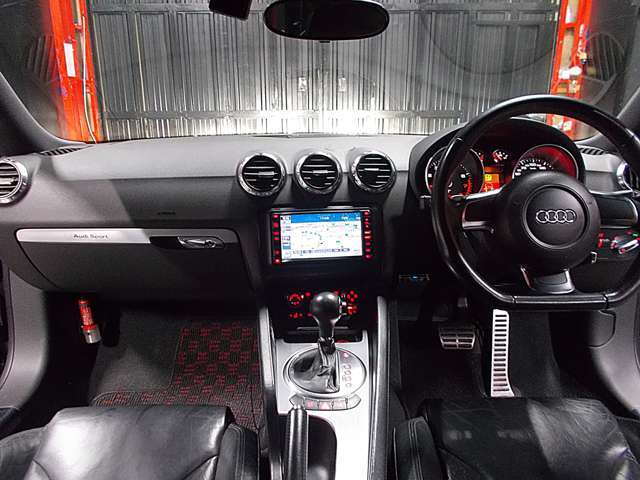 HDDナビ　バックカメラ　CD録音　DVD再生　SD　ETC　スペアキー