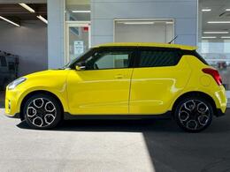 WECARSの在庫ページをご覧いただき誠にありがとうございます！WECARSは「お客様第一」をモットーにお客様のカーライフを全力でサポートいたします！