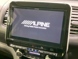 【BIG-X11インチナビ】人気の大画面BIG-Xナビを装備。専用設計で車内の雰囲気にマッチ！ナビ利用時のマップ表示は見やすく、テレビやDVDは臨場感がアップ！いつものドライブがグッと楽しくなります♪