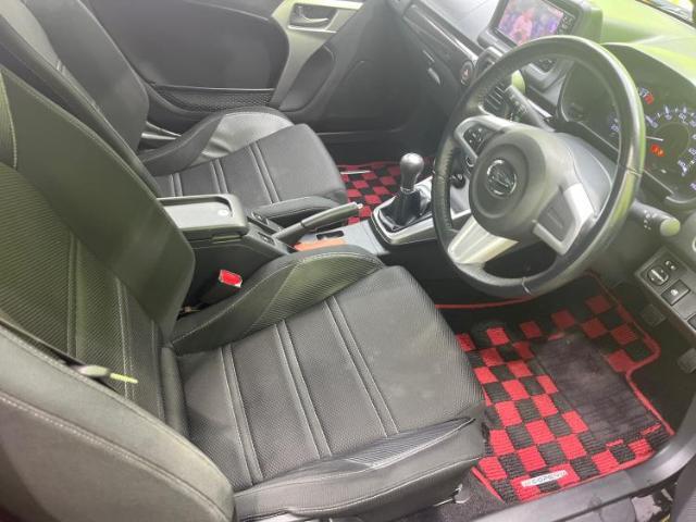 「この車の写真をもっと見たい」「状態が気になる」「この装備はついている？」どんな小さな疑問でもお気軽にお問い合わせください！