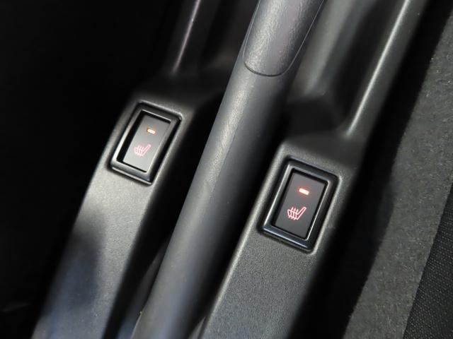 快適装備のシートヒーター付き。　エアコンって前面しか当たらずに背中は冷え冷えなんて事もありますよね。　快適に調整できますよ。