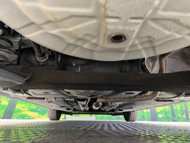 下回りがきれいなうちに、防錆加工の施工がオススメ。降雪地域はもちろん、沿岸部にお住いの方や、趣味でマリン・ウィンタースポーツをされる方にご好評いただいております。
