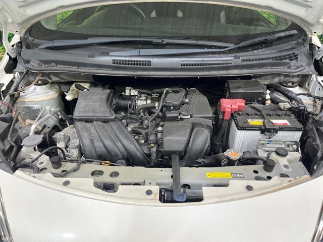親切・丁寧な専門メカニックスタッフが応対！・車検・点検整備・事故等の修理などアフターサービスも安心。お車のカスタマイズもネクステージのサービススタッフまでご相談ください！