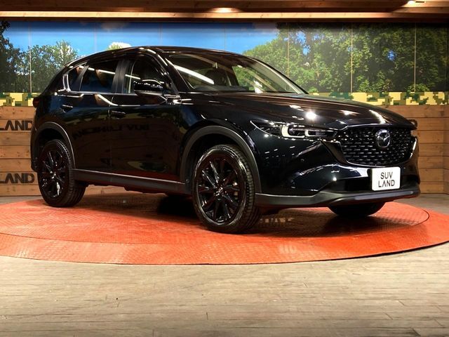 大好評のボディコーティング「弾スプラッシュコート」もご納車までに施工可能。通常のガラスコートと異なる、耐久年数6年の無機質ガラスコーティングが、ボディをキレイな状態に保ってくれます。