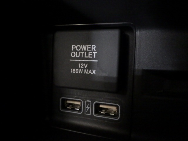 【充電用USBチャージャー×2付(^^♪】