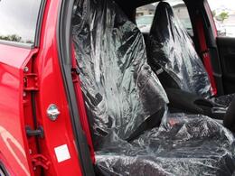 運転席・助手席共に状態良好です！