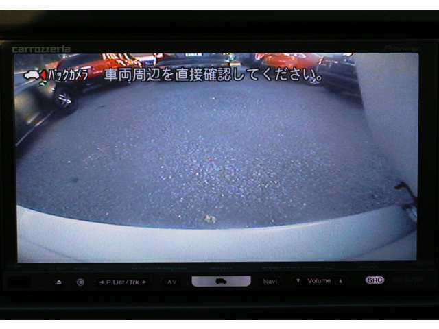 【地デジ視聴可能】Bluetoot接続も可能☆Bカメラも装備しており駐車もラクラクです★