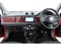 毎日の通勤路が特別なドライブコースに変わる魔法を持った車です。1.2Lの軽快な走りと上質な乗り心地で、移動時間そのものが楽しみになります。