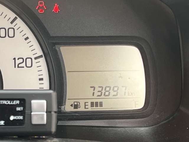 （株）あっぷる関西は業界経験者多数在籍！！新車ディーラー営業・大手中古車ディーラー営業・新車ディーラー整備士など、豊富な知識と経験をお客様の車選びや納車後のサポートをお手伝いさせて頂きます。