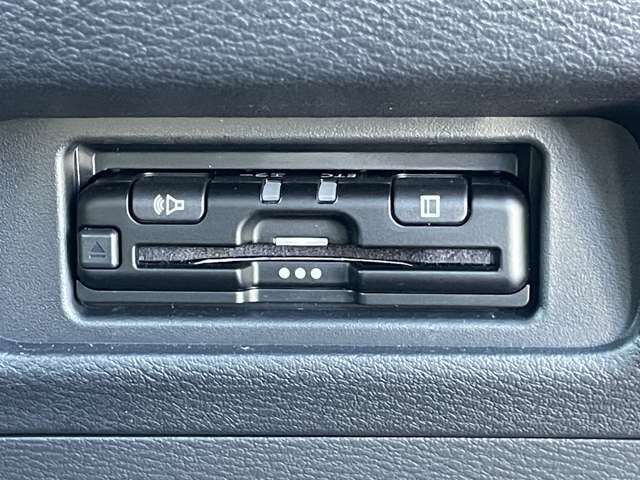 【ETC】高速道路の料金所をストレスなく通過出来ます！サービスエリアに多い「スマートIC」利用時は必須のアイテムです。