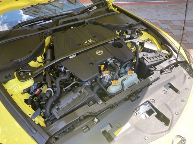 ツインターボのV6エンジンは405PS（カタログ値）を発揮！MAX475N・mのトルクでグイグイ加速します