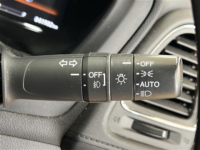 こちら運転席周りのスイッチの写真になります。各部しっかり動作の確認をしておりますので、ご安心だくさい。