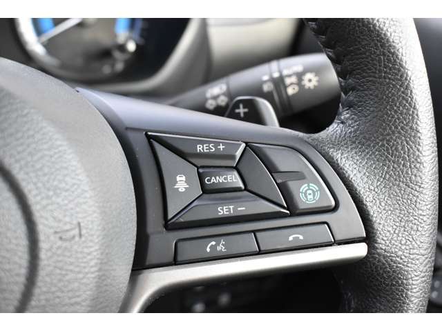 高速道路同一車線運転支援技術［MI-PILOT］を装備！高速道路での快適なドライブをアシストします！