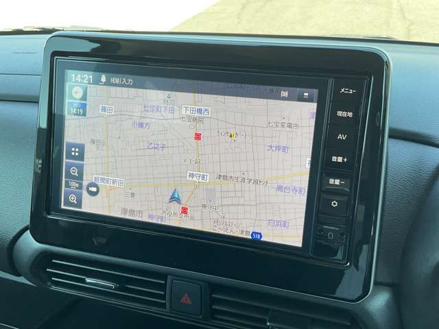 【日産純正の大画面ナビゲーション！】遠くへのお出かけする際の心強い味方です！自車位置の確認はもちろん、Bluetooth接続や機能も充実。大きな画面で各操作もしやすく安心です。