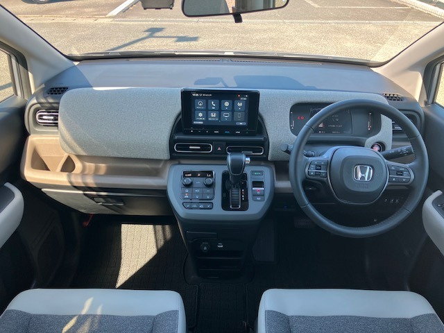 ホンダ車各種取り揃えております！お気軽にご来店下さい！お待ちしております！