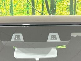 【スズキ　セーフティサポート】走行中に前方の車両等を認識し、衝突しそうな時は警報とブレーキで衝突回避と被害軽減をアシスト。より安全にドライブをお楽しみいただけます。