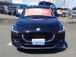 今度のスイフトは、新開発の高効率のZ12E型エンジンを搭載。1.2Lエンジン用高効率CVTを新たに採用。高い操縦安定性と快適な乗り心地を両立するサスペンション。磨き上げられたスイフトをどうぞ。