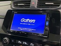 【純正ナビ】人気の純正ナビを装備。オーディオ機能も充実しており、Bluetooth接続すればお持ちのスマホやMP3プレイヤーの音楽を再生可能！毎日の運転がさらに楽しくなります！！