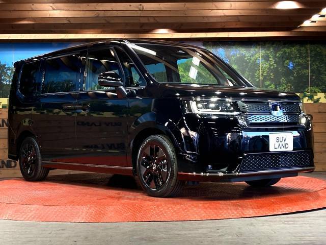 大好評のボディコーティング「弾スプラッシュコート」もご納車までに施工可能。通常のガラスコートと異なる、耐久年数6年の無機質ガラスコーティングが、ボディをキレイな状態に保ってくれます。