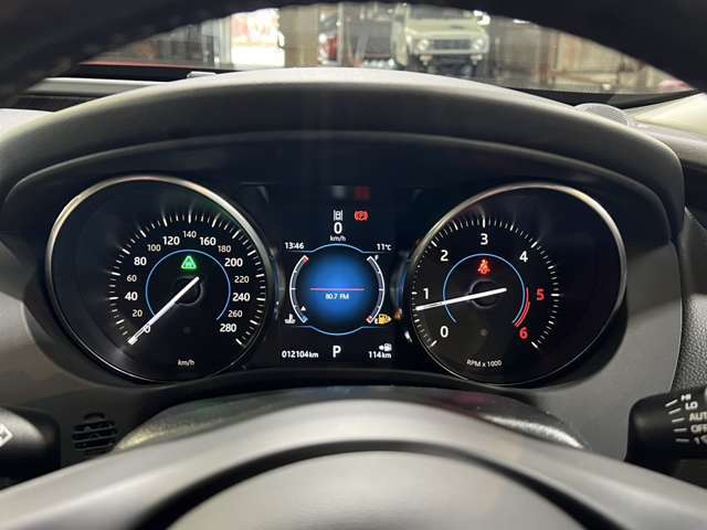 低走行12100km まだまだ長く乗っていただけます。納車前には自社整備工場にて点検整備させていただきます