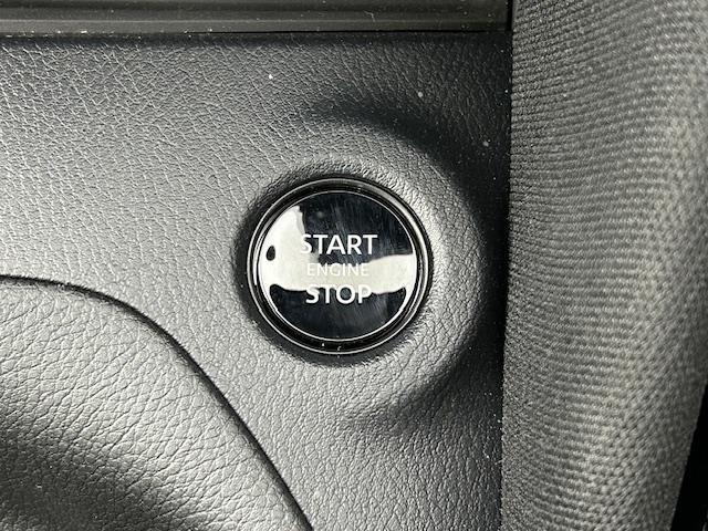 【運転席操作部】快適なドライブを楽しむための機能が装備されています！運転席から触れるので、使いやすいです！除菌プランいれていただくと、さらに清潔で安心していただけます！