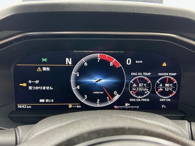【スピードメーター】メーターがシンプルで見やすく運転しやすいですね！