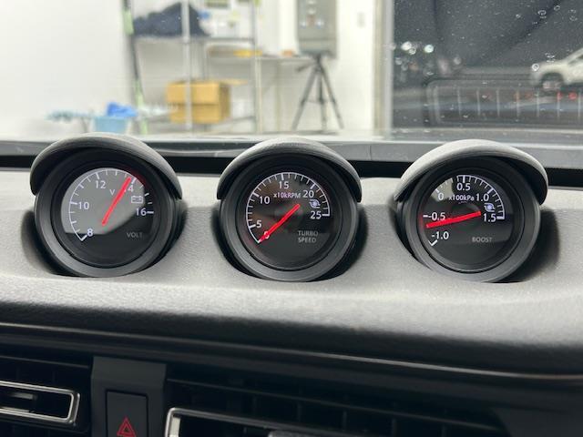 【スピードメーター】メーターがシンプルで見やすく運転しやすいですね！