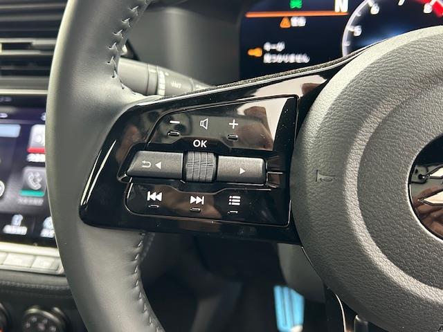 【運転席操作部】快適なドライブを楽しむための機能が装備されています！運転席から触れるので、使いやすいです！除菌プランいれていただくと、さらに清潔で安心していただけます！