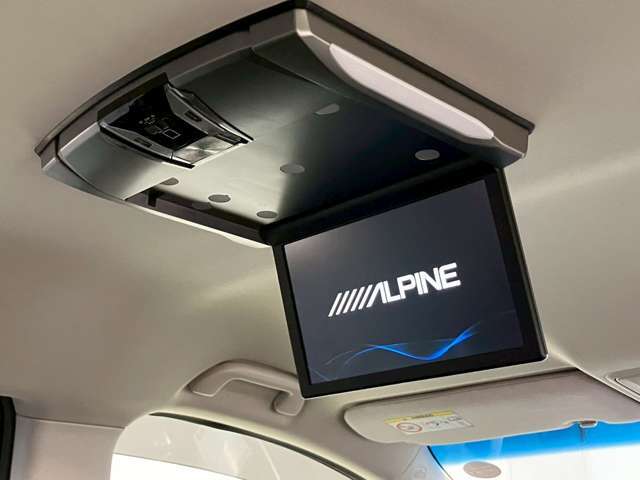 ALPAINE製フリップダウンモニター